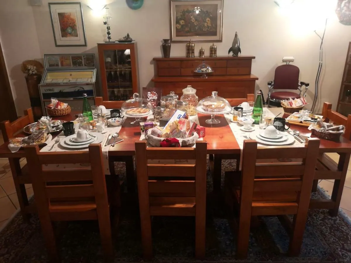 La Casa Sull'Albero Bed & Breakfast Mestre 2*,  Italy