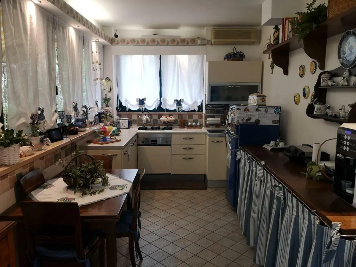 La Casa Sull'Albero Bed & Breakfast Mestre 2*,