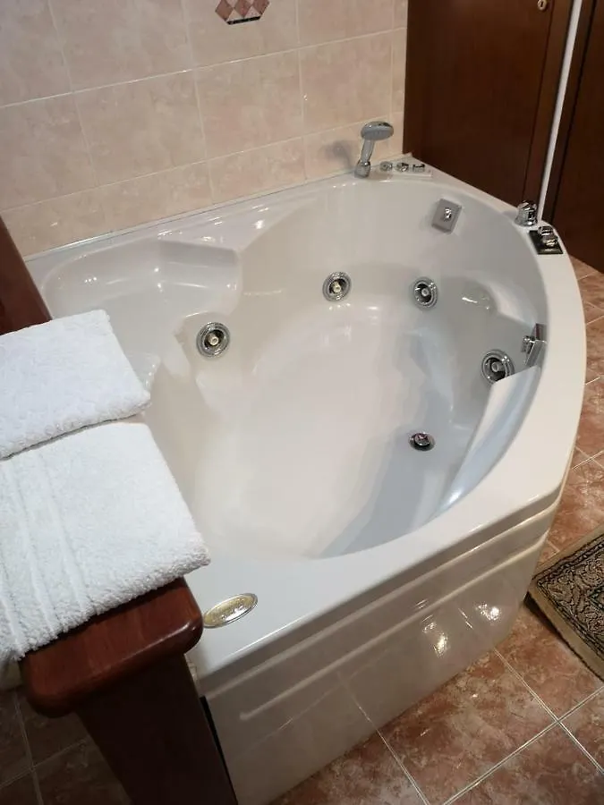 La Casa Sull'Albero Bed & Breakfast Mestre 2*,  Italy
